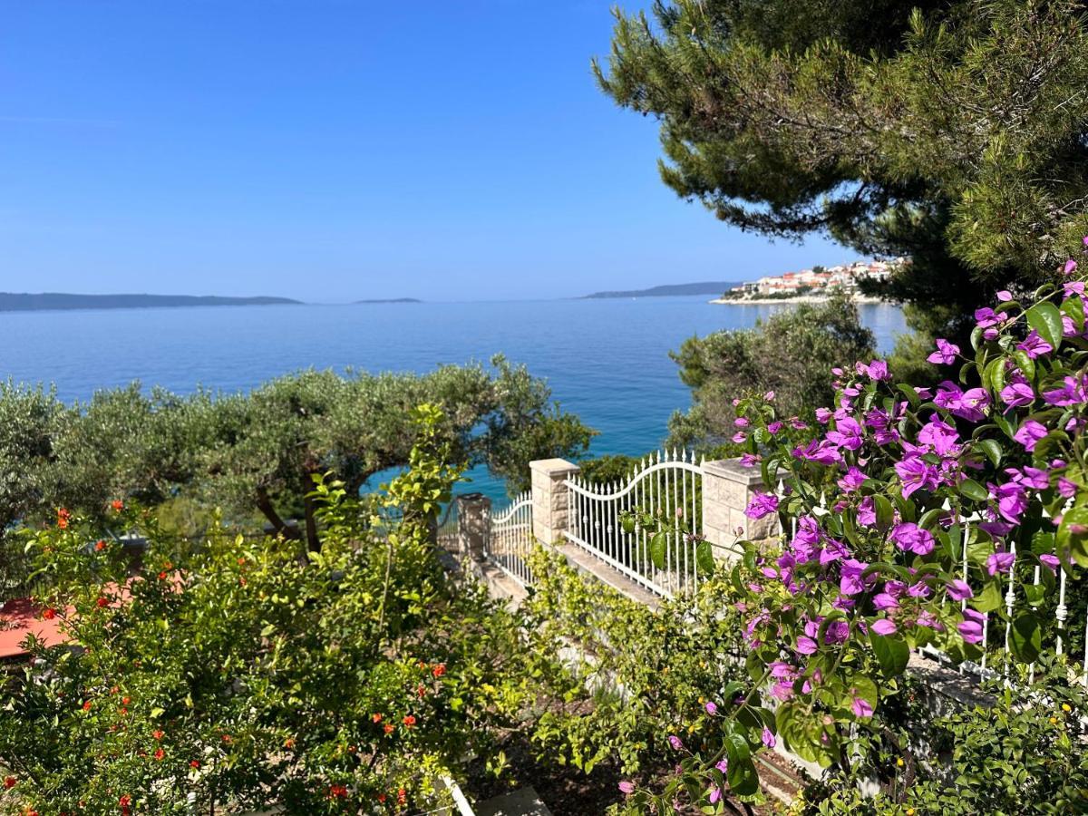 Luxury Seaside Villa With A Classic Mediterranean Olive Garden, A Fully Equipped Professional Kitchen, Pool, Sauna, Padle Boards And Canoe - Miolin Beach House Трогір Екстер'єр фото