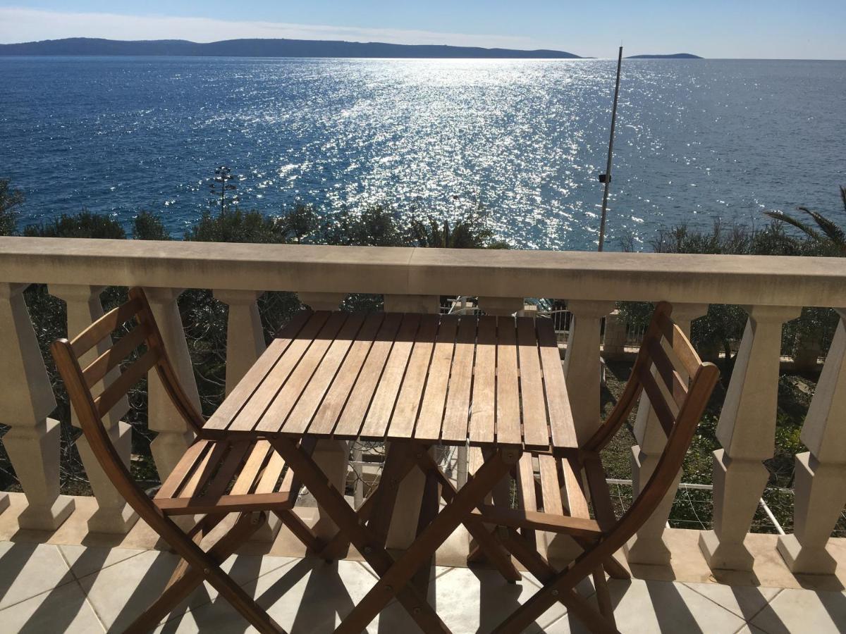 Luxury Seaside Villa With A Classic Mediterranean Olive Garden, A Fully Equipped Professional Kitchen, Pool, Sauna, Padle Boards And Canoe - Miolin Beach House Трогір Екстер'єр фото